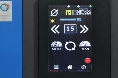 Touchscreen Display on a tyre changer
